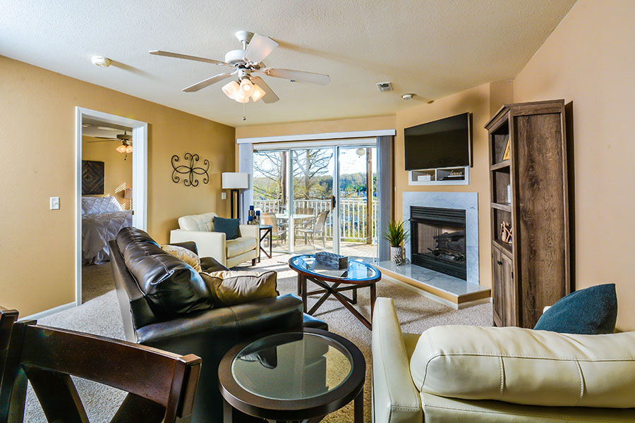 Must See Ledges 2BR Condo Overlooks Pool & Sandy Beach, King Master Suite, Wi-Fi